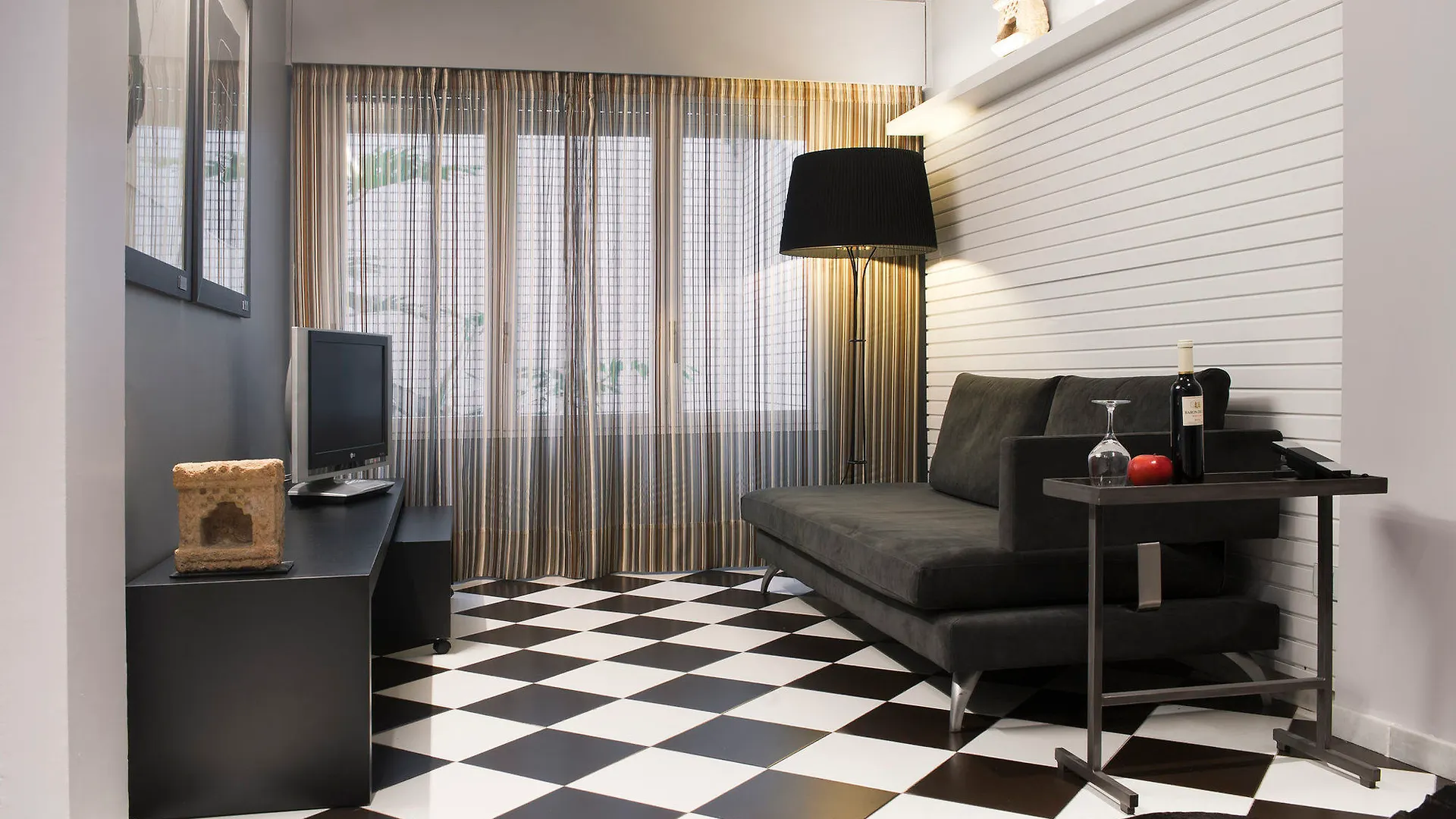 ברצלונה Hotel Gran Derby Suites, A Small Luxury Hotel Of The World
