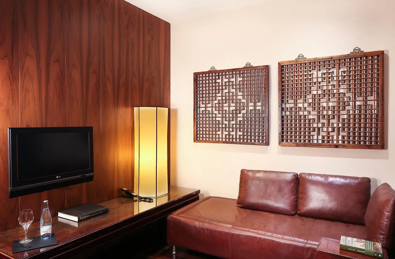 Hotel Gran Derby Suites, A Small Luxury Hotel Of The World Barcelona